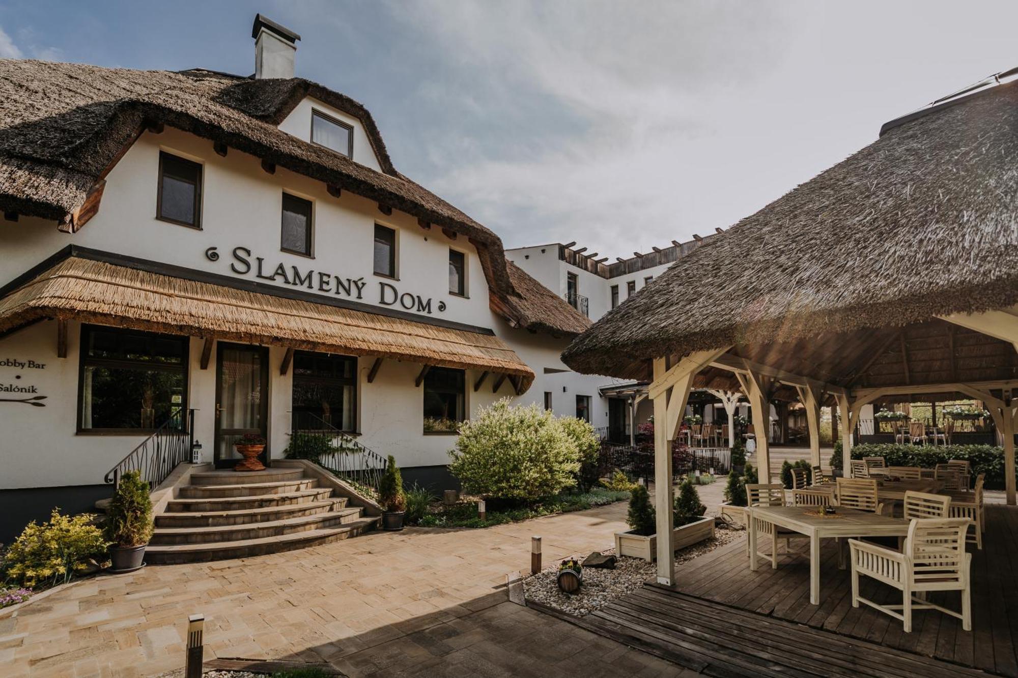 Hotel Slameny Dom & Spa Mala Ida ภายนอก รูปภาพ